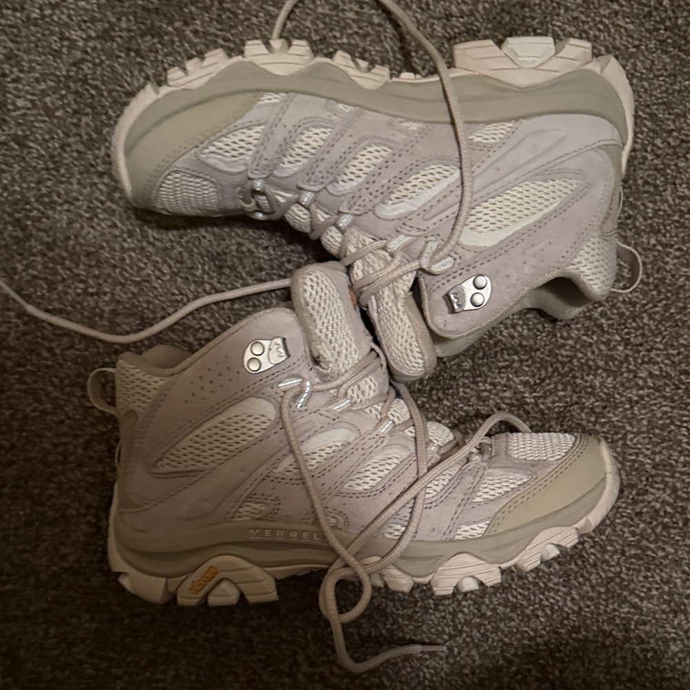 Merrell Gray and White Outdoor Boots